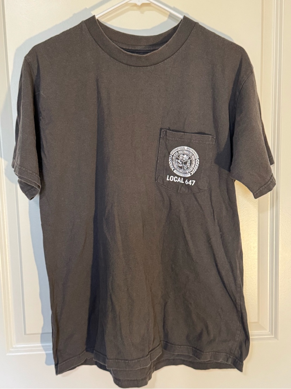 Local 647 Pocket Tee - Dark Gray Short Sleeve Crewneck
